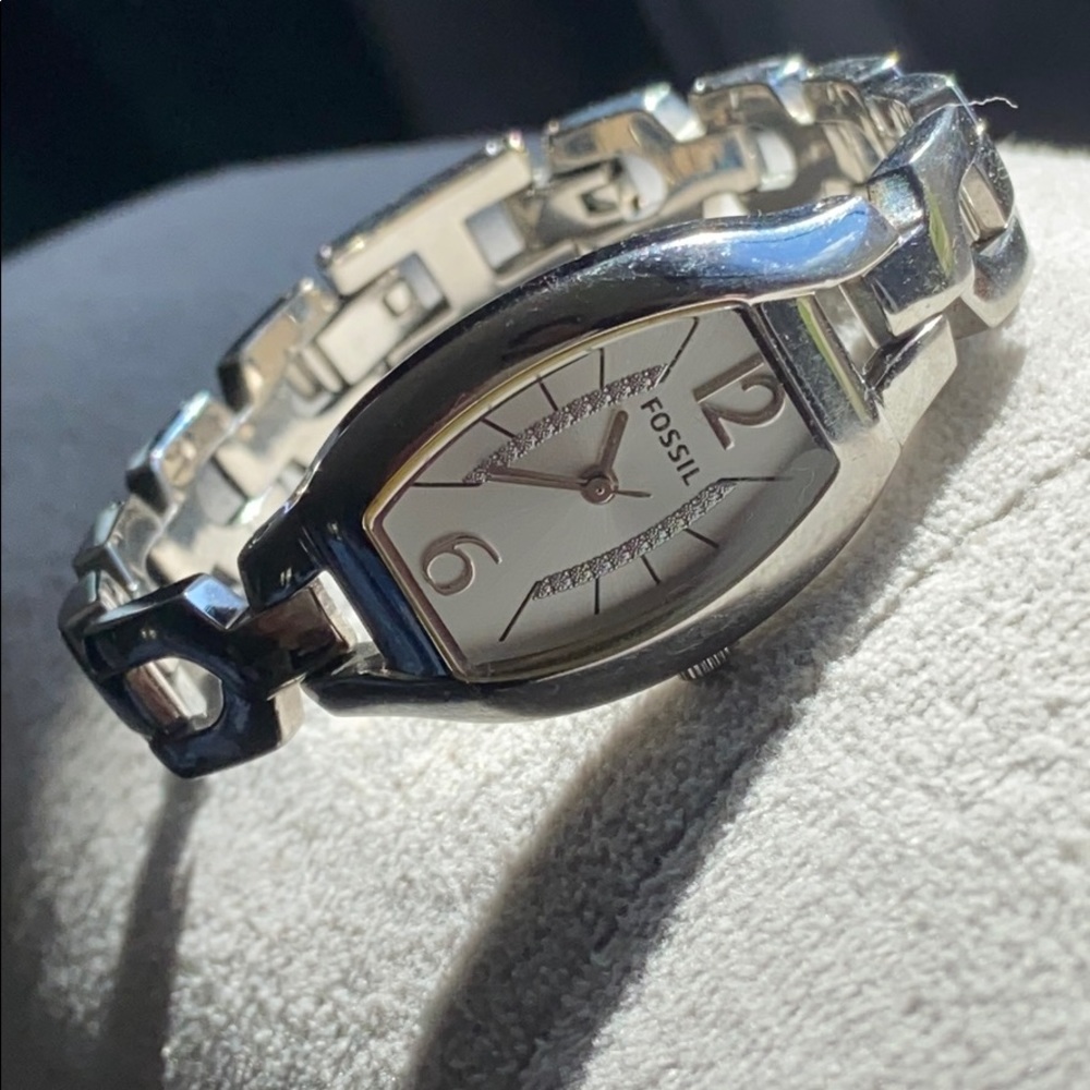 FOSSIL SILVERTONE BAND